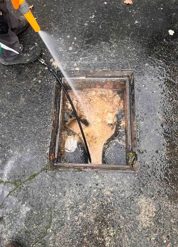 Blocked Drain and Manhole Clearance